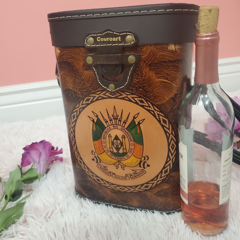 Vintage Real Leather Made In Brazil 1 liter Wine Bottle Travel Bag Couro Art